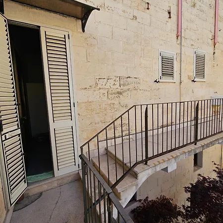 Dimora Leccese Apartament *
